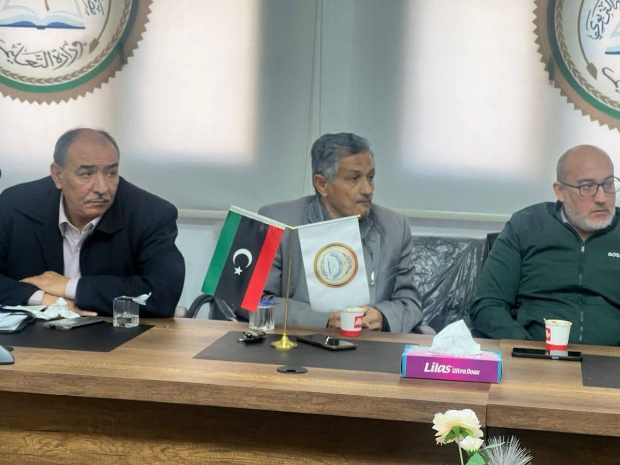 اجتماع تنسيقي بين مصلحة التفتيش التربوي ومركز المناهج التعليمية